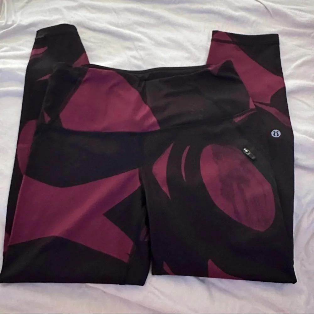 Lululemon‎ All Sport Crop Leggings Back Spin Stroke Purple size 4